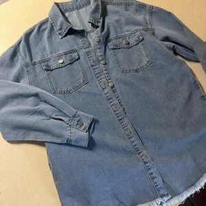 Jean shirt with pockets